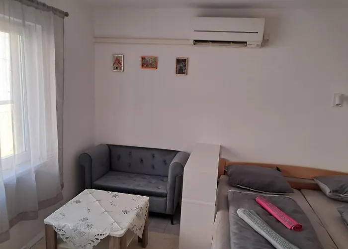 Mela Apartment